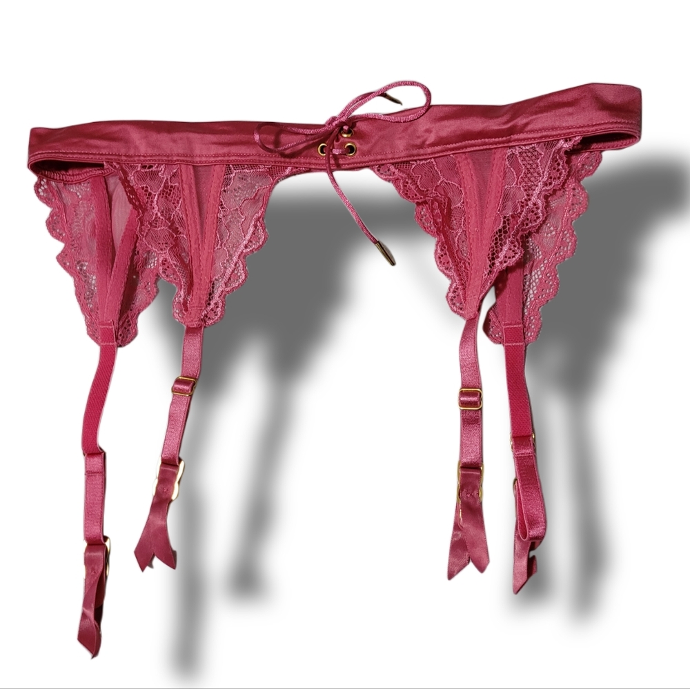 VS Pink Lacy Garter Belt NWOT XS/S